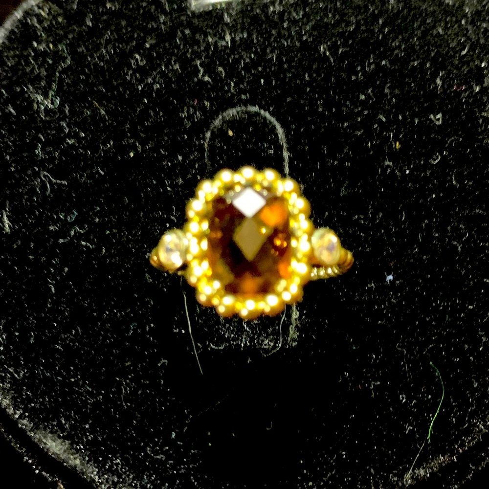New Lab Grown brown Topaz, size 7 💍